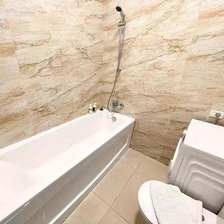 Address 16 Appartement *