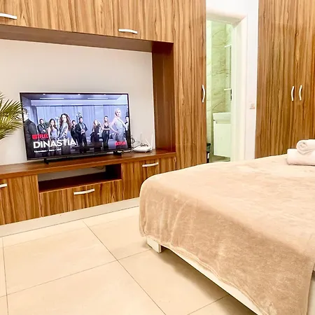 Address 16 Boekarest