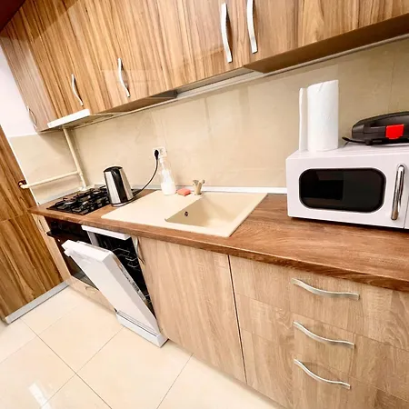 Address 16 Appartement Boekarest